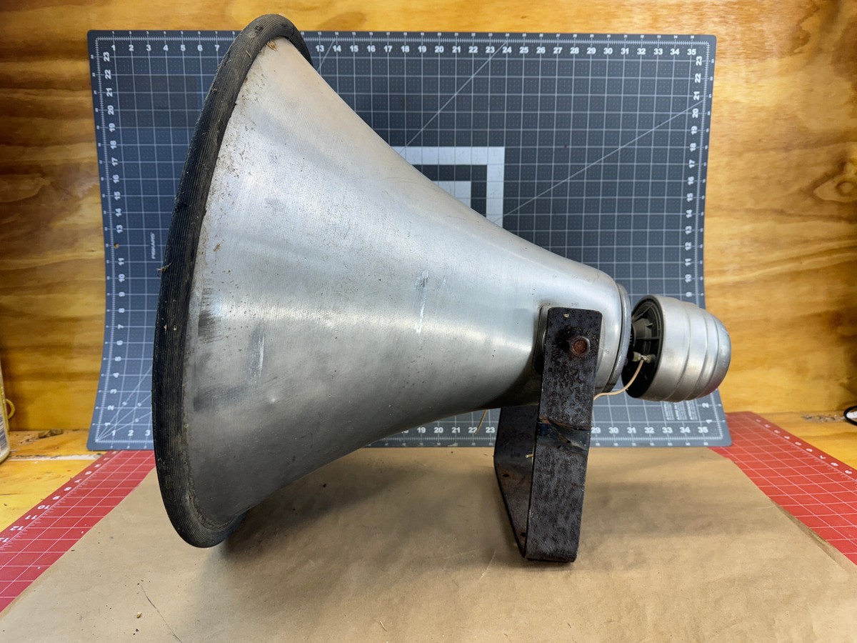 Ahuja ATH 22 Pa horn (WON LOUDSPEAKER PA SYSTEM WITH 60 WATT