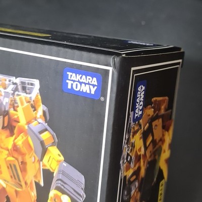 TOMY Transformers Masterpiece MP-39 Sunstreaker 6 in Action Figure