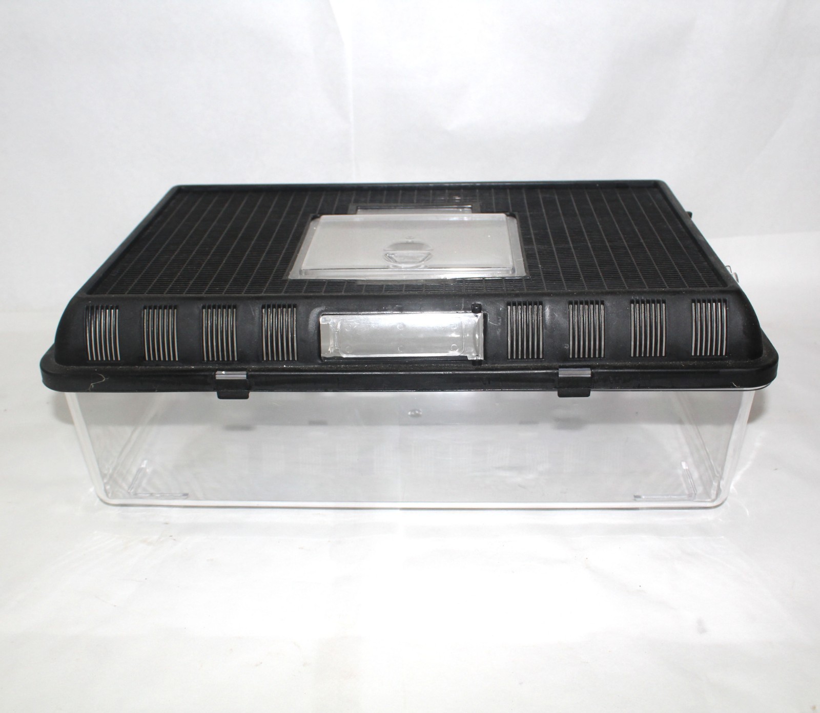 Exo Terra Plastic Transparent Reptile Medium Breeding Box Spider Snake Frog