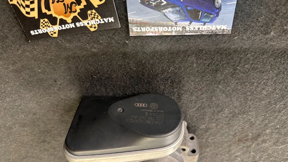 Corpo do acelerador Volkswagen R32 2004 - Imagem 4 de 4