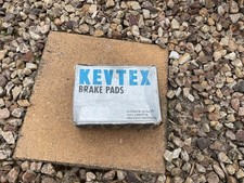 FRONT BRAKE PADS FOR HOLDEN RODEO TF 2.3 2.5 2.6 2.8 JACKAROO 1981-92 DB1116 NOS