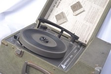 VINTAGE Audiotronics 300 A Solid State Portable Turntable Record Player WORKS 