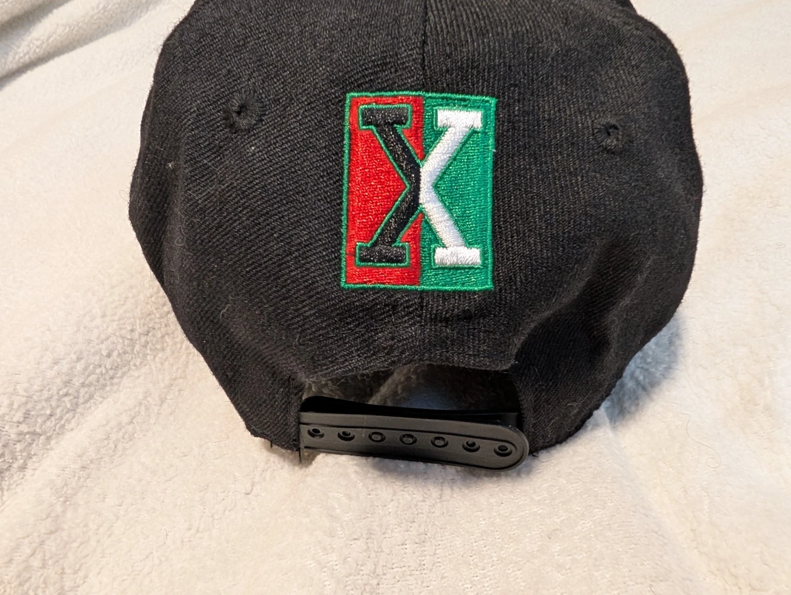 VTG. MALCOLM X SNAPBACK HAT, HEADGEAR CLASSICS - product detail image 4