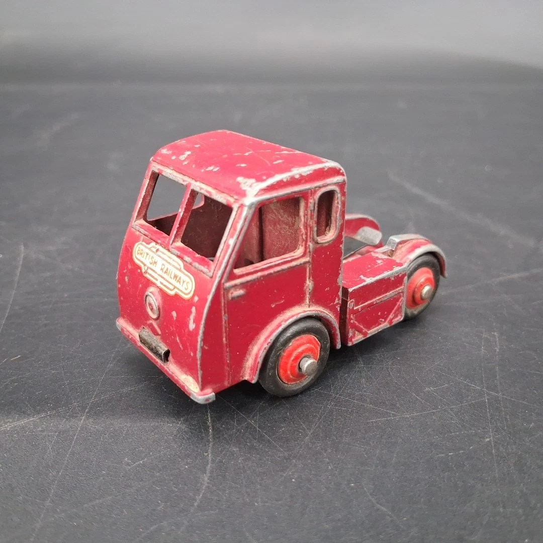 Camion Dinky Toys GB N°421 – Hindle Smart Helecs British Railways (1/43, Occasion état D'usage)