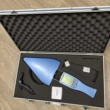 Aaronia HF -4040 Spectrum Analyzer Spectran  KALTMAN CREATIONS