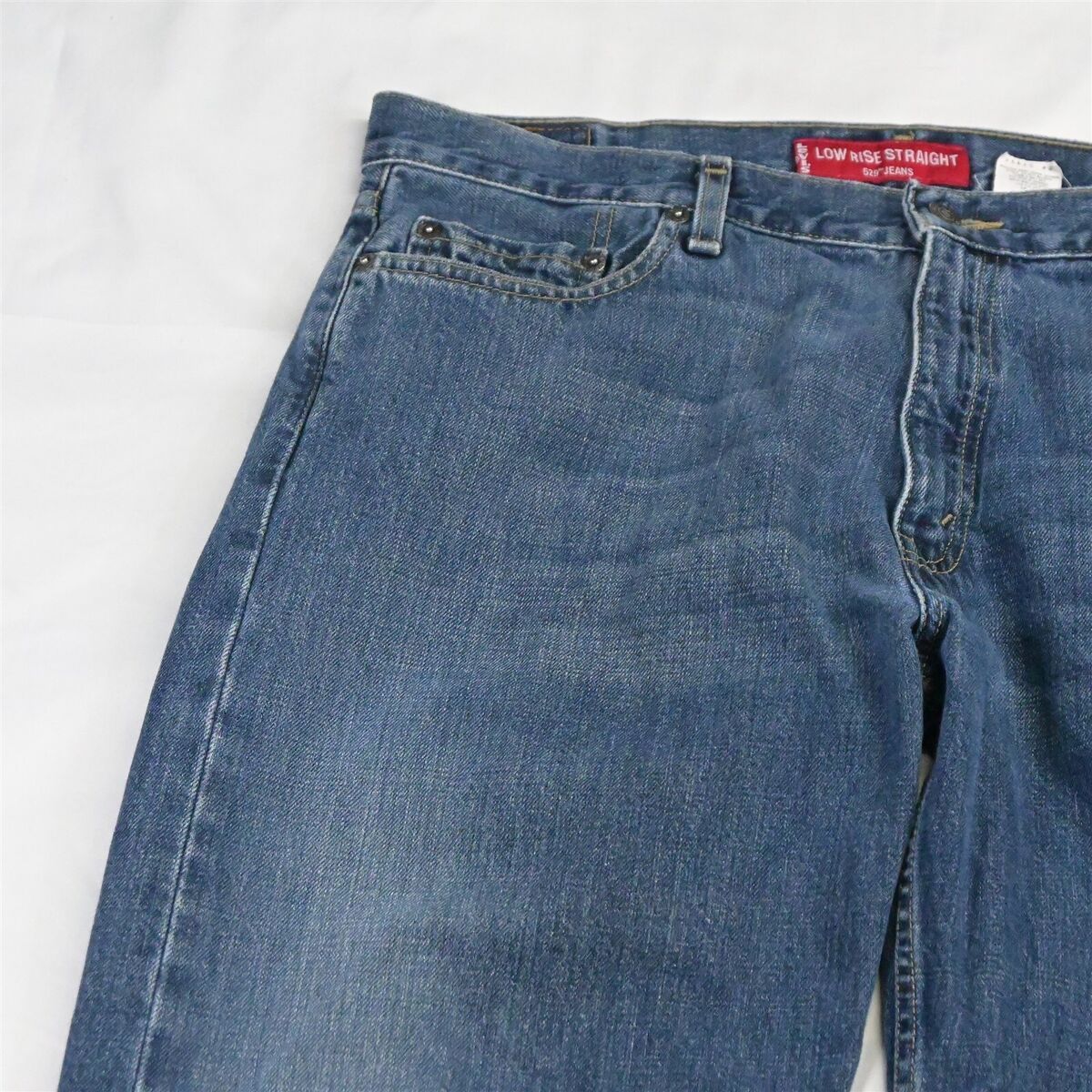 Vintage 2002 Levis 36 x 31 529 Low Rise Straight Dark Wash Vintage 2002 Levis 36 x 31 529 Low Rise Straight Dark Wash