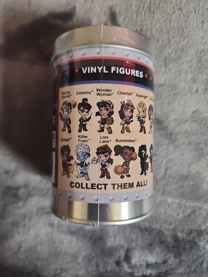 Mini Figura Vinilo DC Lil Bombshells Serie 2 Mystery Tin Cryptozoic 10b Foto 4 de 4