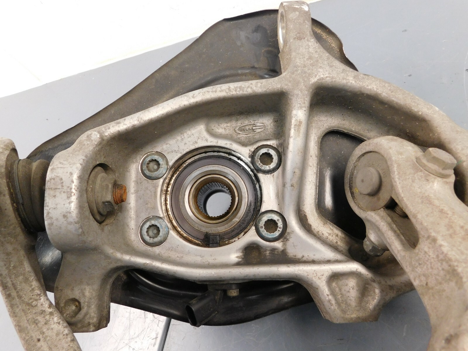 2017 18 19 20 Audi R8 V10 Left Front Hub Knuckle Control Arms - Bent #3300 Q1