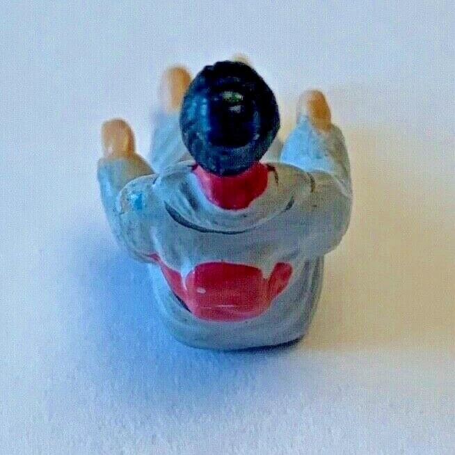 Corgi 玩具编号 336 丰田 2000 GT You Only Live Twice "AKI" 原装人偶!! — 第 3/4 张图片