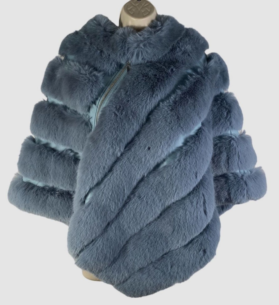 $695 Adrienne Landau Women