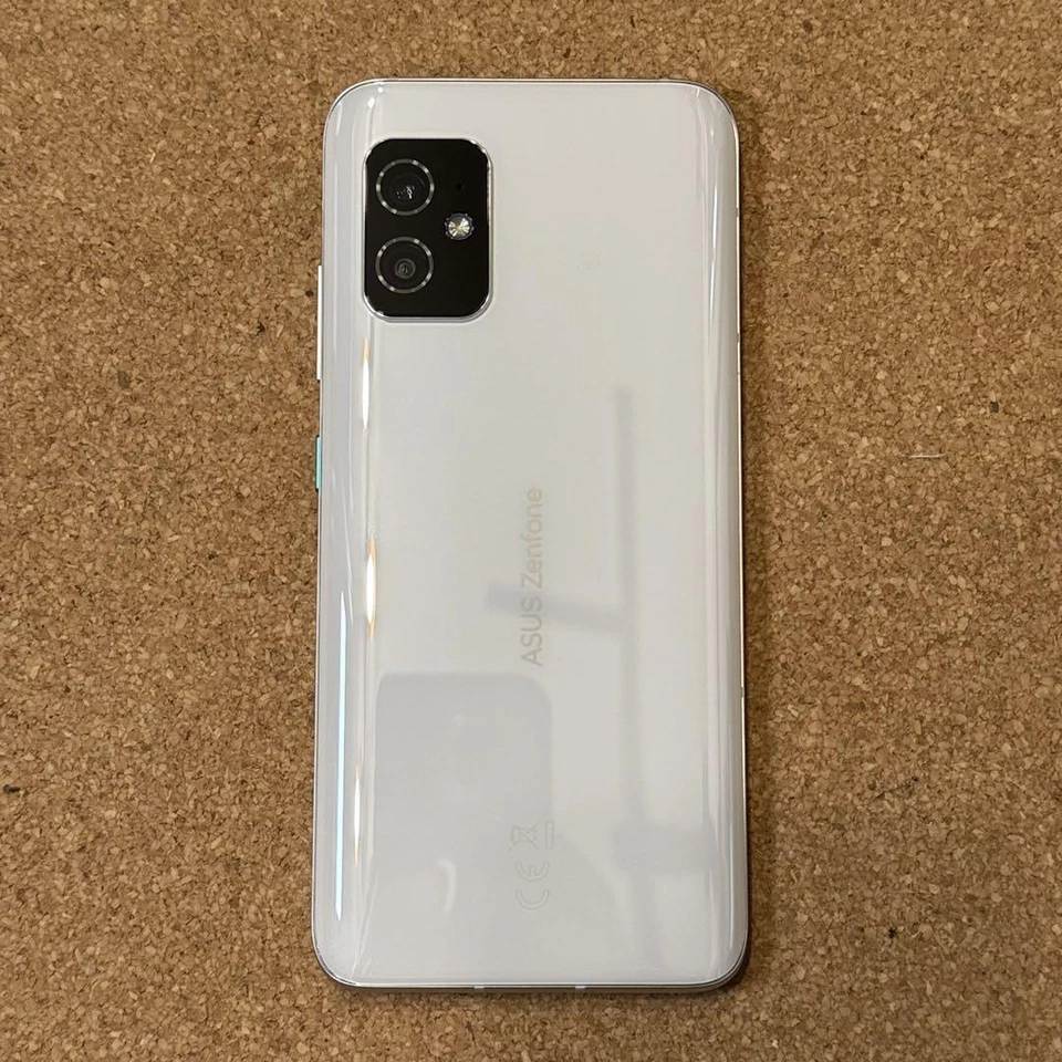 Asus Zenfone 8 SIM libre ZS590ks Moonlight White RAM8 128GB usado de Japón - Imagen 4 de 4