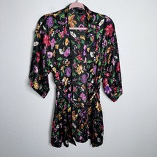 Victoria s Secret Women's Kimono Robe Small Medium Floral Satin Cover Up B8