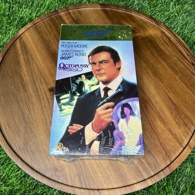 The Moore Classics 007 Octopussy SEALED VHS Roger Moore James Bond
