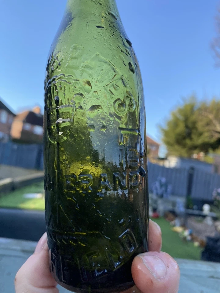 Wheatly and bates Half Pint Beer Bottle Sheffield - Image 2 of 3