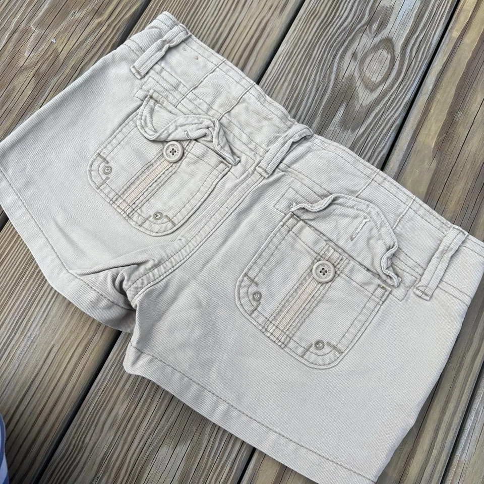 Pantalones Cortos Hollister Caqui Carga Micro Mini Tiro Bajo Vintage Años 2000 Para Mujer 1 Foto 3 de 4