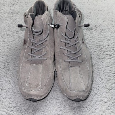 DBECK Hiking Shoes Mens Size 7.5 Gray Suede Chukka Moc Toe Outdoor Sneakers