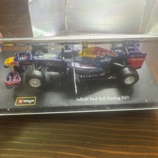 COCHE MODELO INFINITI RED BULL FORMULA RACING 1 RB9 - Bburago escala 1/43 en estuche