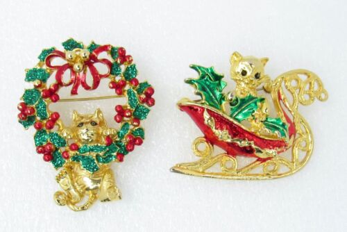 Lot of 4 Christmas Kitty Cat Pin Brooches Gold Tone Metal & Enamel Wreath Sleigh - Picture 2 of 7