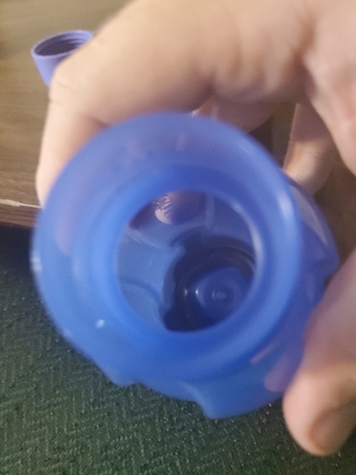TUPPERWARE *NEW* Large Eco Water Bottle 36 Oz / 1L Indigo Color Ergonomic
