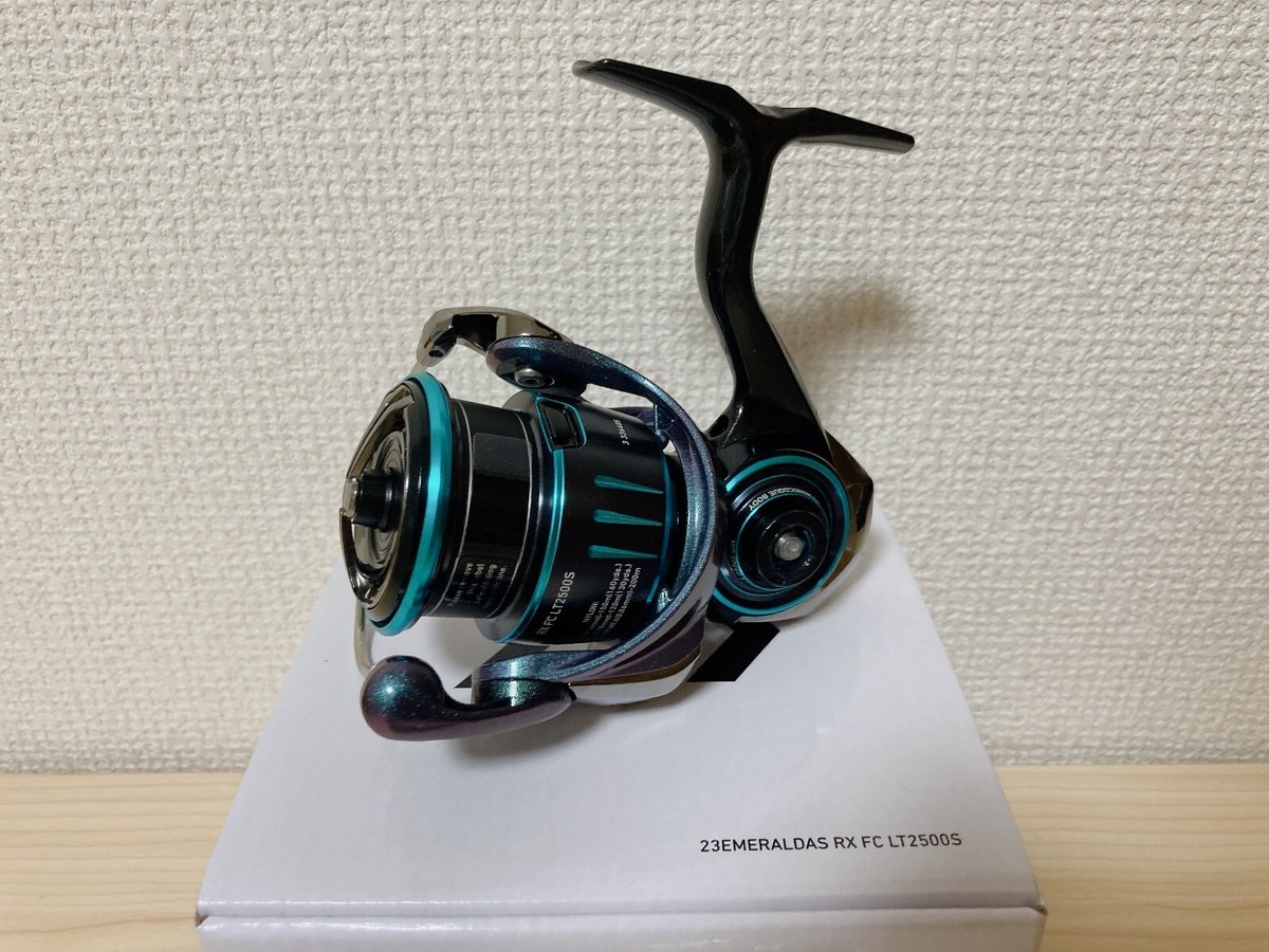 23Emeraldas RX FC LT2500S スピニングリール Amazon | ダイワ(DAIWA) エギング用リール 23エメラルダス