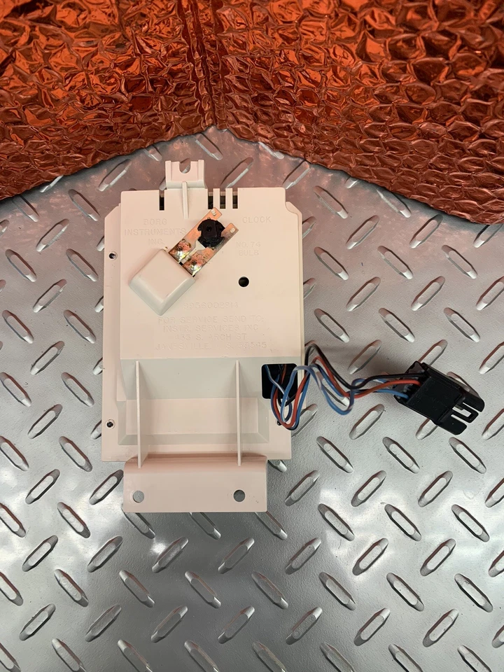 Reloj para 1988, 1989, 1990 AMC Jeep Cherokee XJ y Comanche MJ Foto 2 de 4