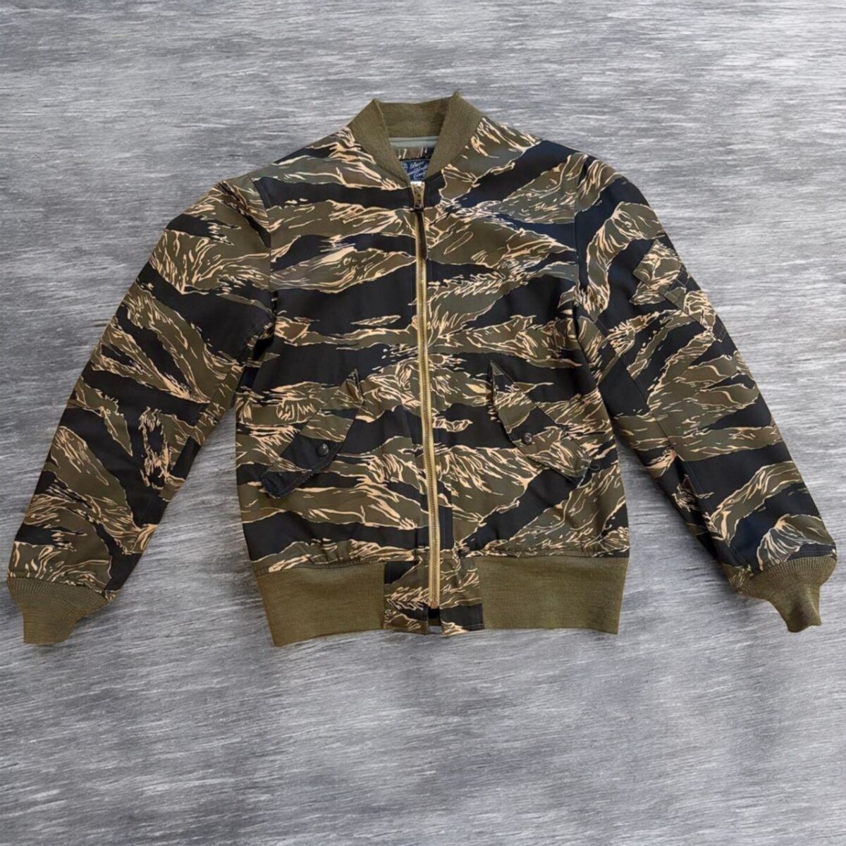 BUZZ RICKSON'S L-2B Flight Jacket Br13243 Men's #EA BZA | eBay BUZZ RICKSON'S L-2B Flight Jacket Br13243 Men's #EA BZA | eBay