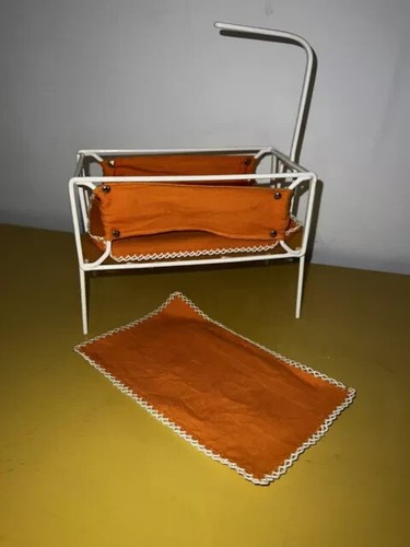 Muñeca Furga Lettino Nini E Nana 1970 de metal blanco cama de cuna recubierta de goma LEER - Imagen 13 de 13