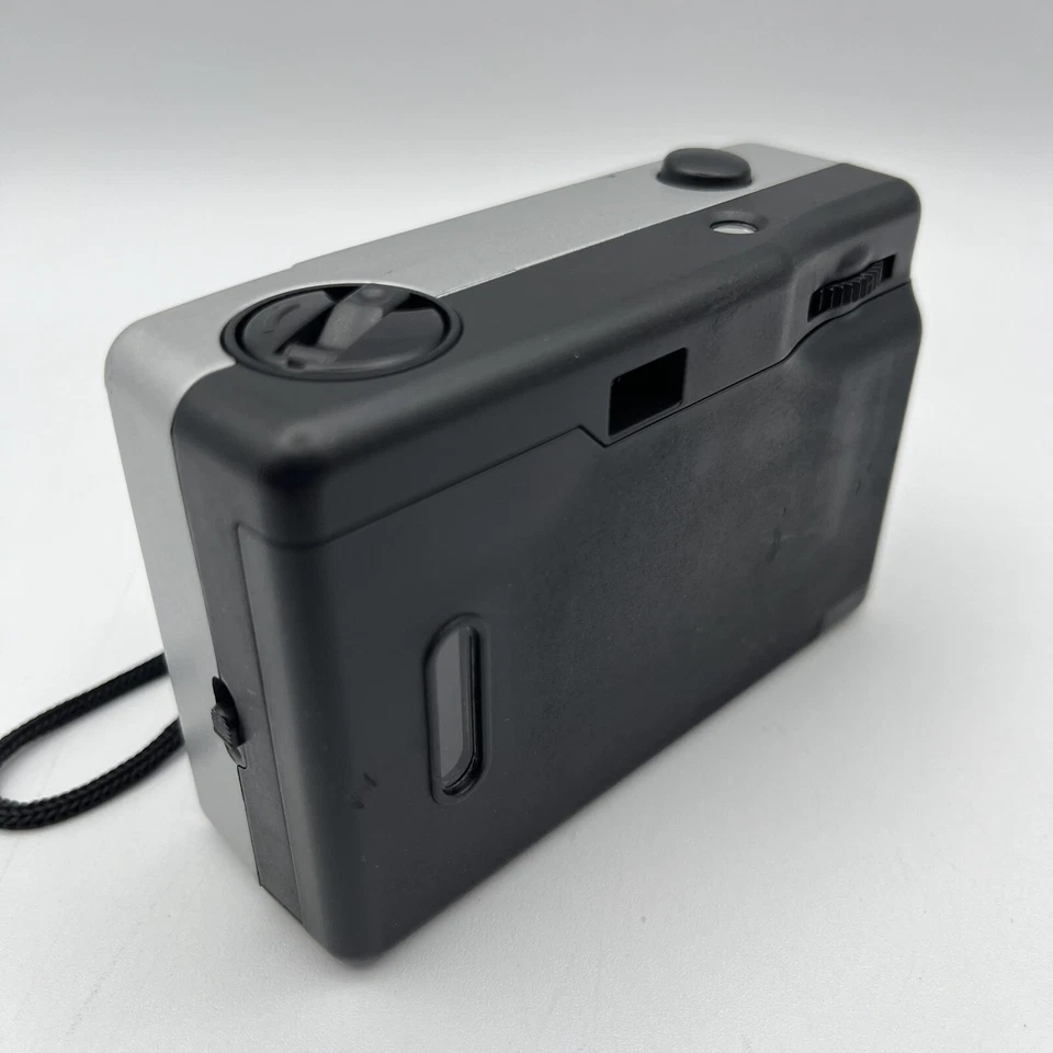 Bell & Howell Point And Shoot 35MM Film Camera "Focus Free" 28MM Lens With Case - Image 4 of 4