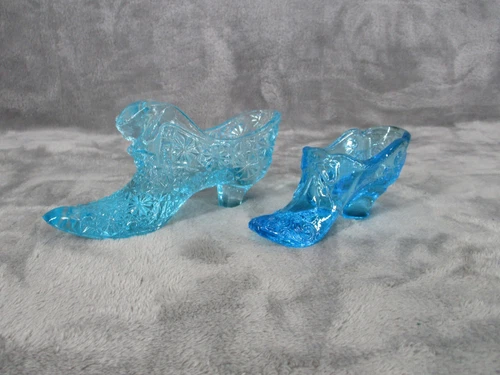 Fenton Glass Shoe Daisy Button Cat Head Turquoise Blue Decorative Vintage 2 pcs