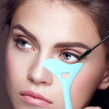 2PCS Silicone Eyeliner Stencils Wing Tips Reusable Eyebrow Pencil Makeup Tool