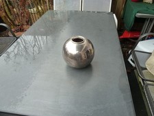 Kugelvase Metall versilbert ca. 18 cm hoch,  65 cm Umfang,  7 cm Öffnung oben