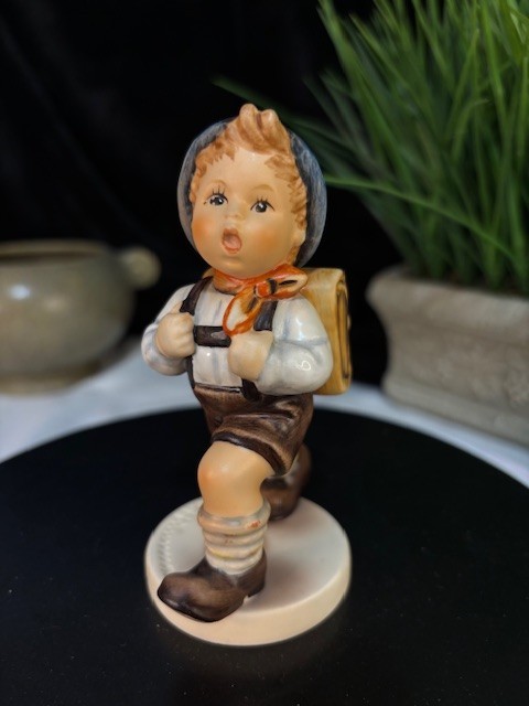 Hummel Goebel “School Boy” Excellent Condition • Germany • 82-2/0