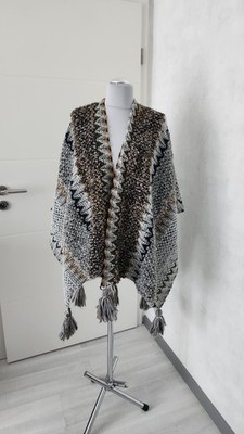 Poncho Alex Max Boutiqueware