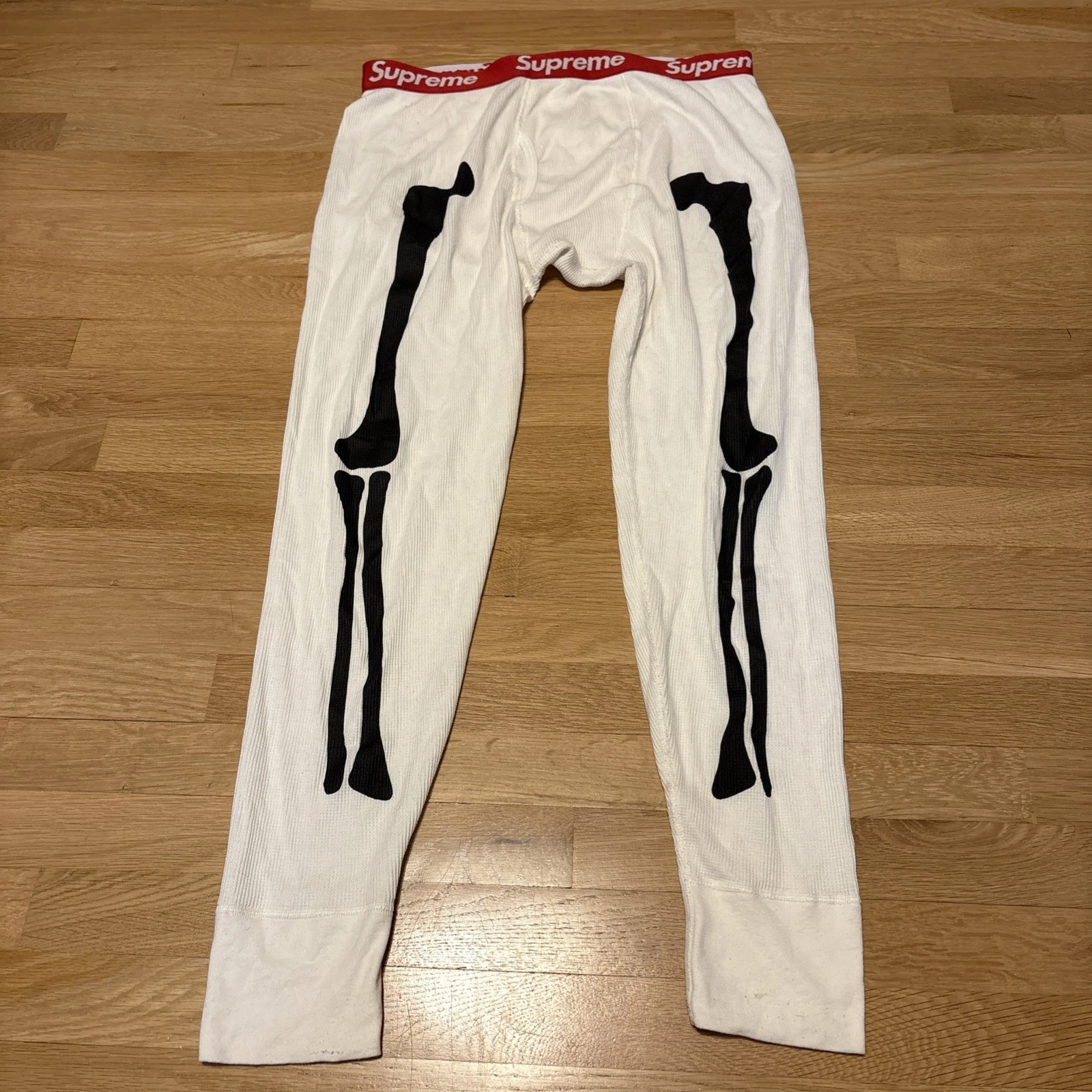 Supreme Hanes Bones Thermal Pants Base layer Size XL White FW25 Pants
