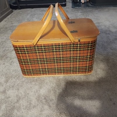 Gorgeous Plaid Picnic Basket from the Good 'ol Days Made in USA by Redmon Co