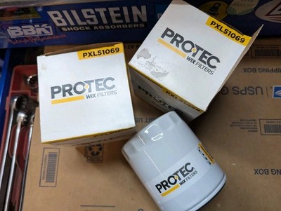 Lot of 2 WIX PXL51069 Oil Filter Extended Life Up To 10,000 Miles