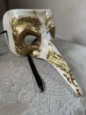 VTG Handmade Casanova Long Nose Venetian Mask Masquarade Music Gold  N10103