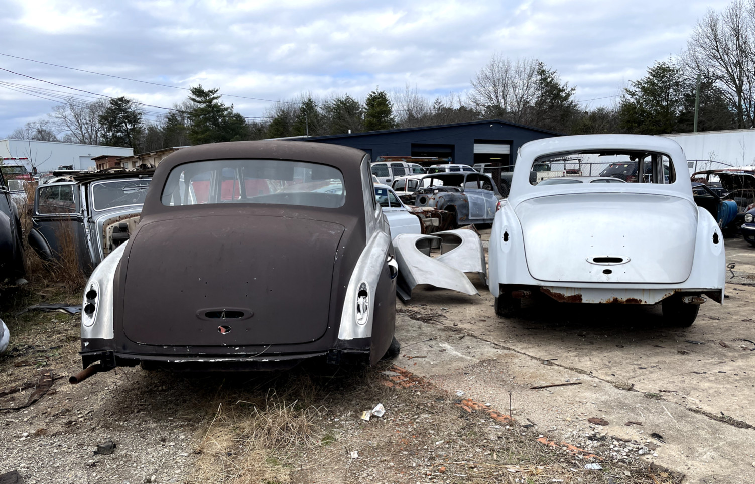 PHANTOM V ROLLS ROYCE P V LIMOUSINE BEZEL. WORLDS LARGEST USED BENTLEY INVENTORY