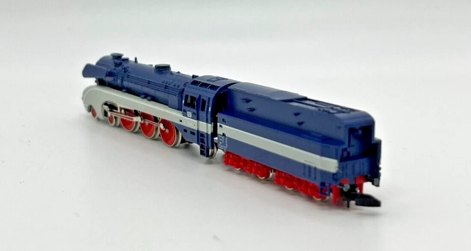 Locomotora de vapor Marklin 8888 BR10 escala Z con caja original licitadora (A) Foto 2 de 4