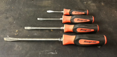 Snap-On 4 Piece Soft Grip Flat Tip Screwdriver Set, SGD2B SGD4B Snap-On 4 Piece Soft Grip Flat Tip Screwdriver Set, SGD2B SGD4B