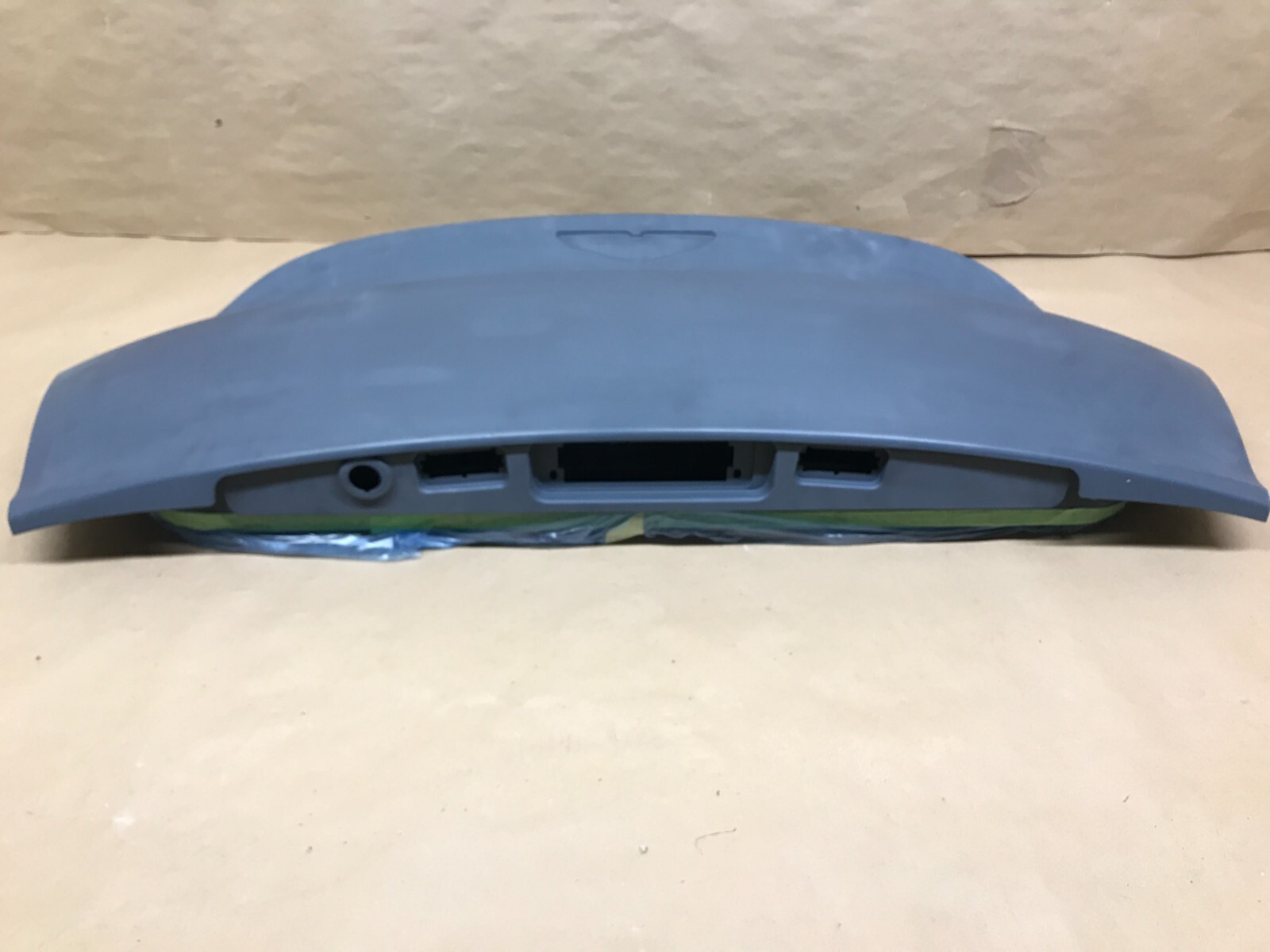 New Genuine 2020 2021 2022 2023 Aston Martin DBX Trunk Lid Tailgate Luggage OEM