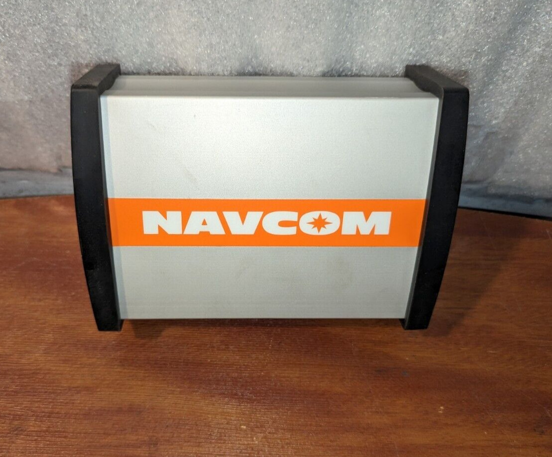NavCom Techology SF-3050 P/N:92-310413-3001LF Channel Receiver, "Check Desc".