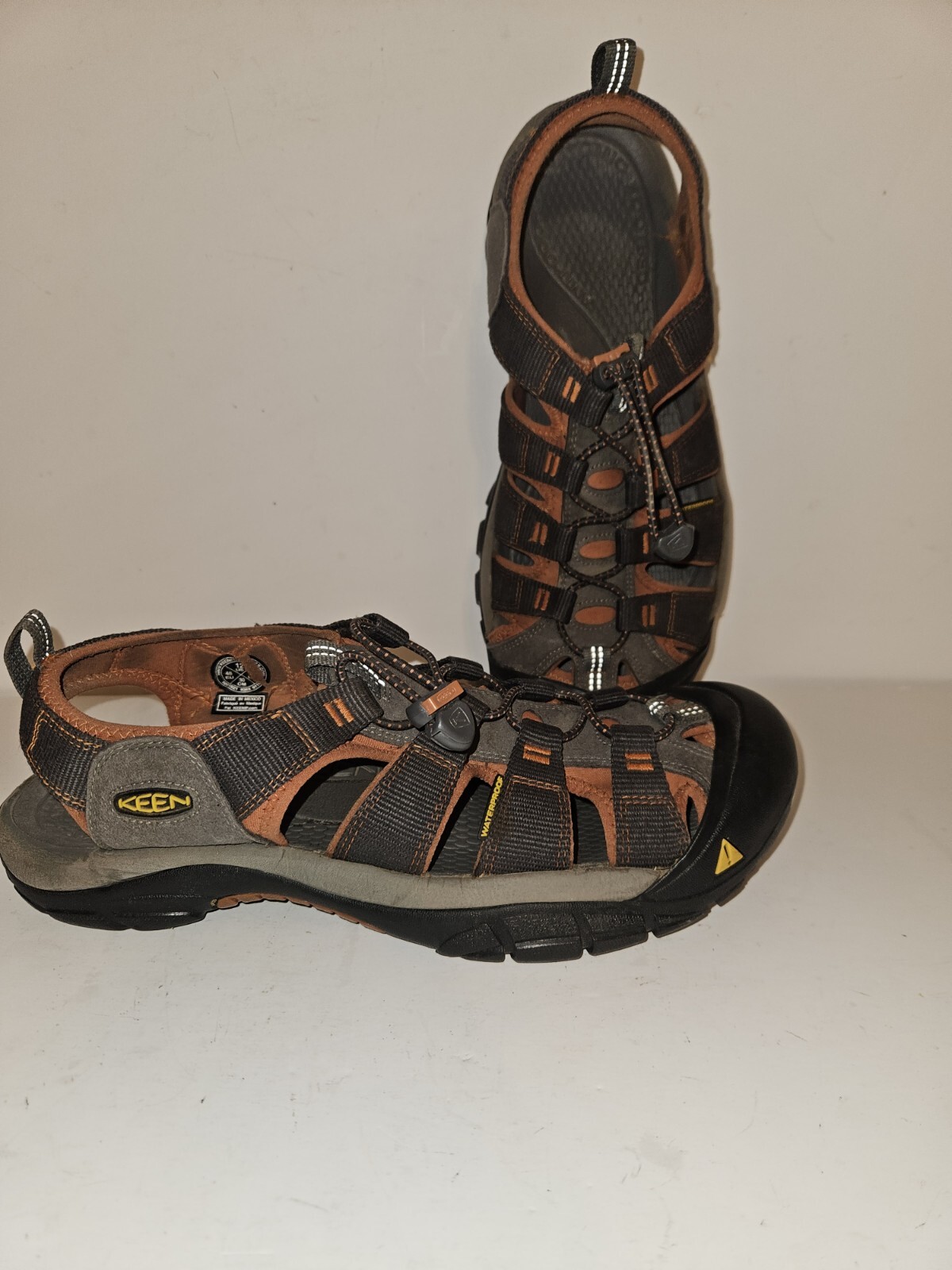 Sandalo impermeabile sportivo Keen Newport H2 uomo taglia 12 Bombay marrone arancione us intime ottimeioni