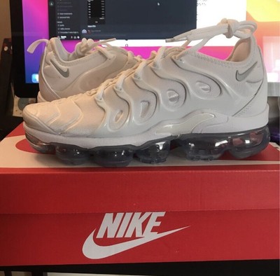 vapormax plus white platinum