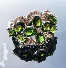925 STERLING SILVER MANMADE OVAL 5x4 mm. EMERALD SPARKLING FLOWER RING SIZE 7