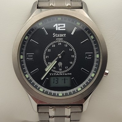 Stauer Titanium Atomic Radio Controlled Watch 15442 Wristwatch