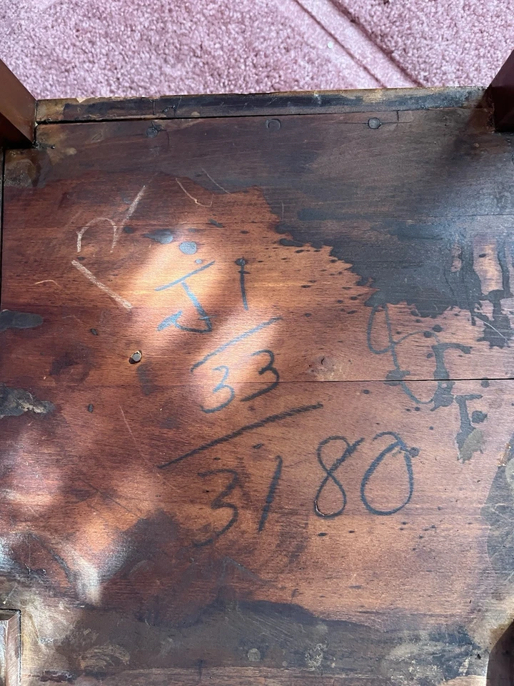 Mesa auxiliar, federal Foto 3 de 3