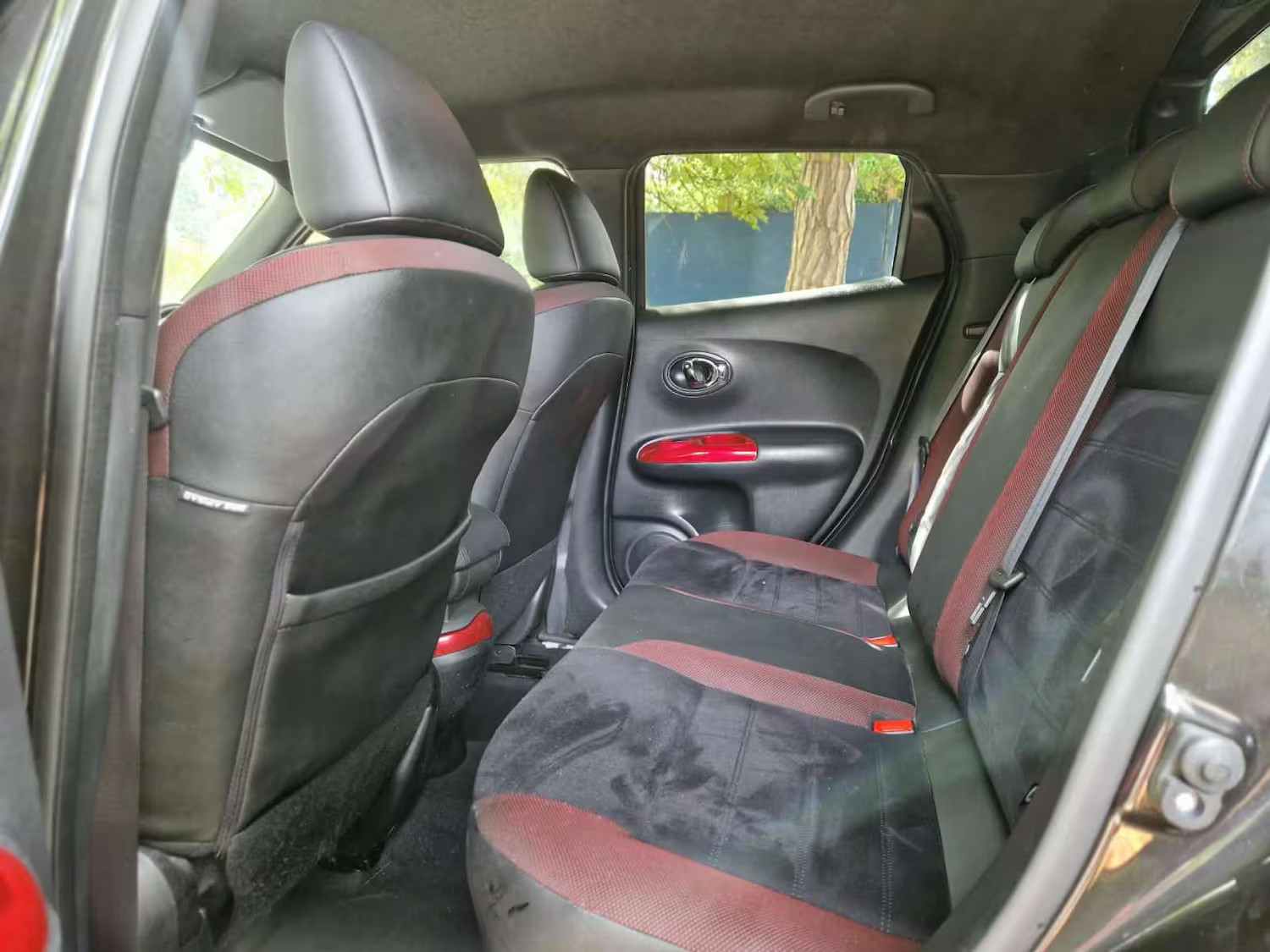 2017 Nissan Juke, photograph 12