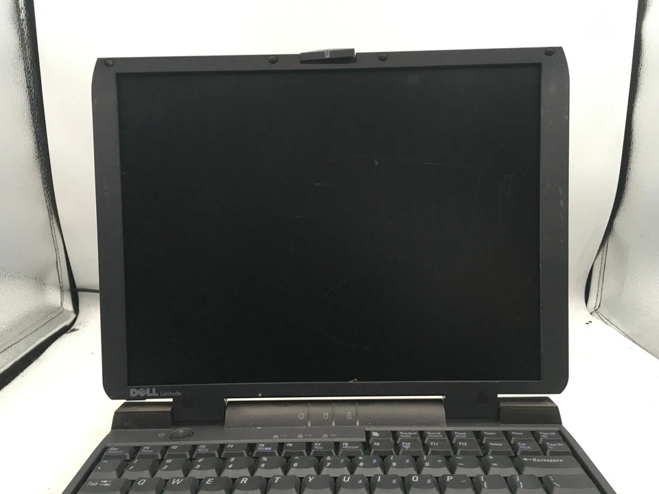 DELL LATITUDE CPI PPL - FOR PARTS - INTEL PENTIUM II - 128MB RAM - NO BOOT - BB - Image 2 of 4