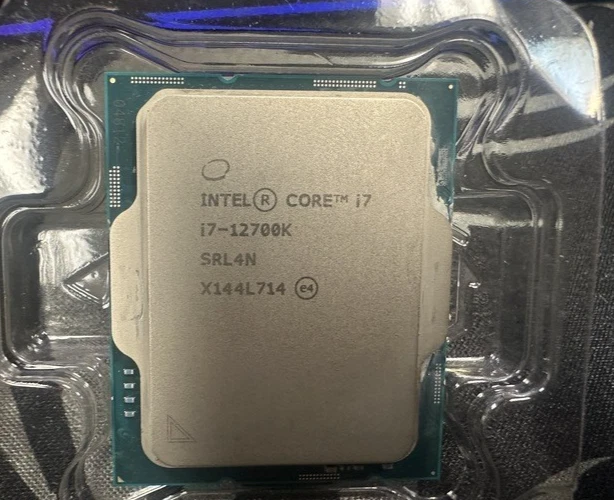 ** Procesador Intel Core i7-12700K - USADO ** Foto 2 de 2